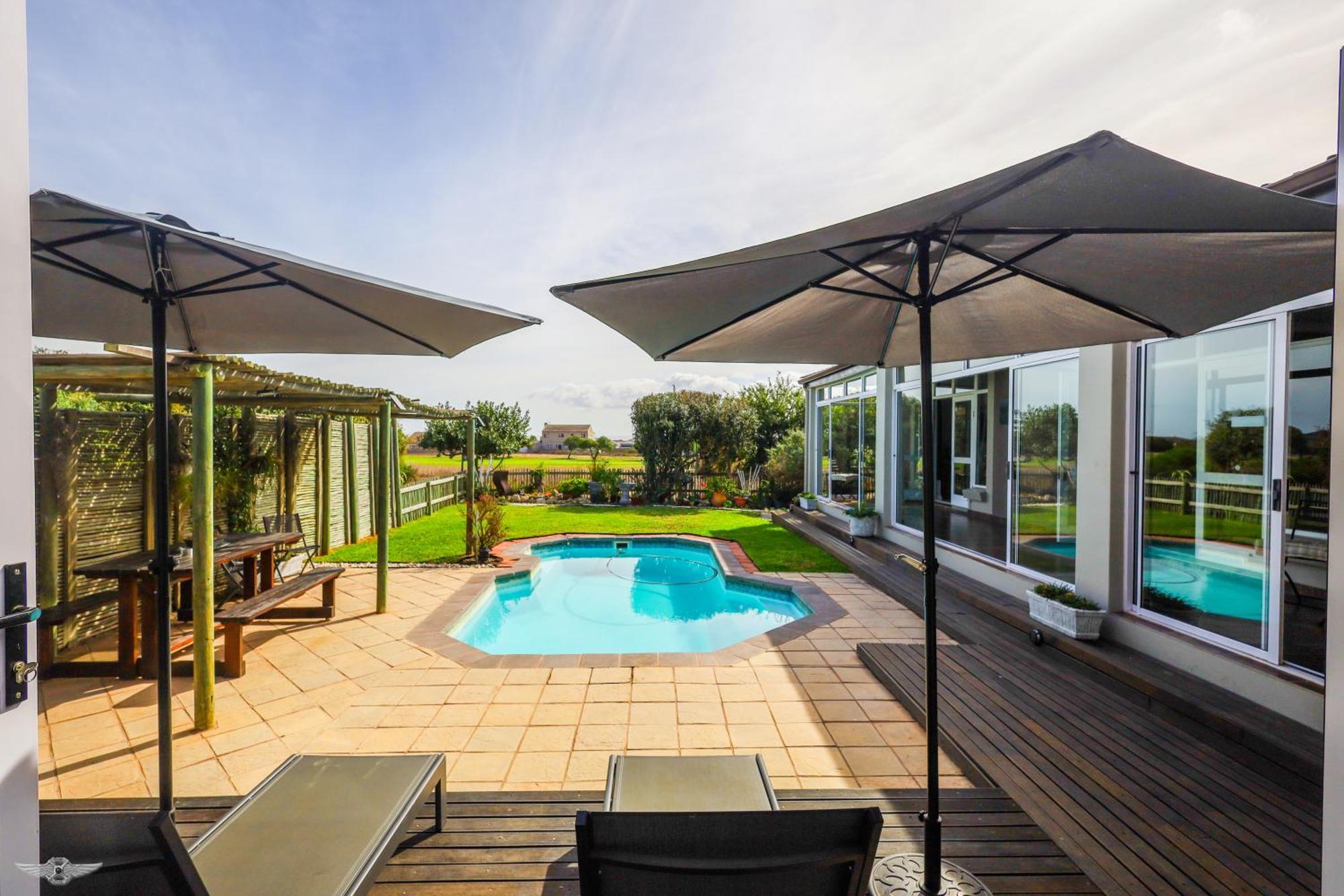 Flensborg Studios & Penthouse - Langebaan Golf Estate Exterior photo